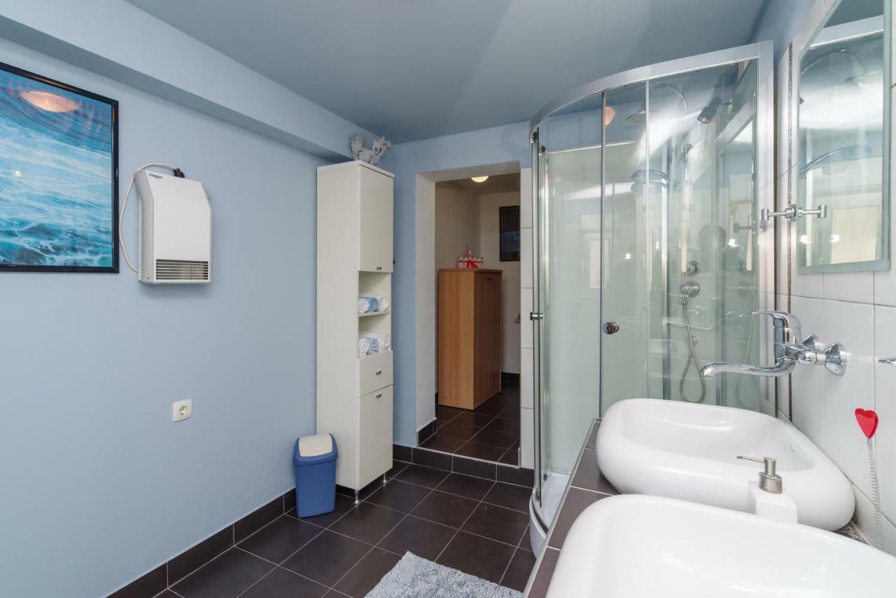 Apartment Sarar Crikvenica Eksteriør billede