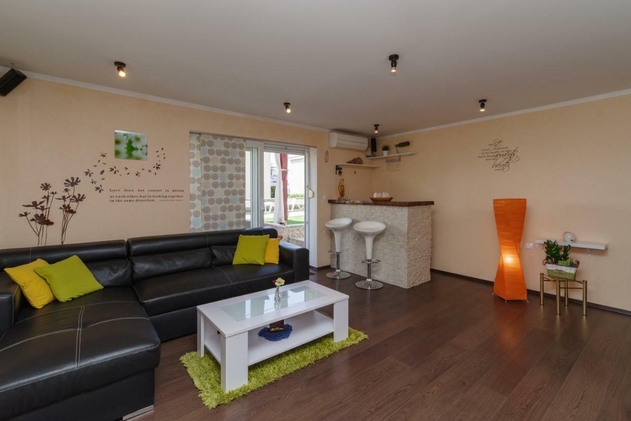 Apartment Sarar Crikvenica Eksteriør billede